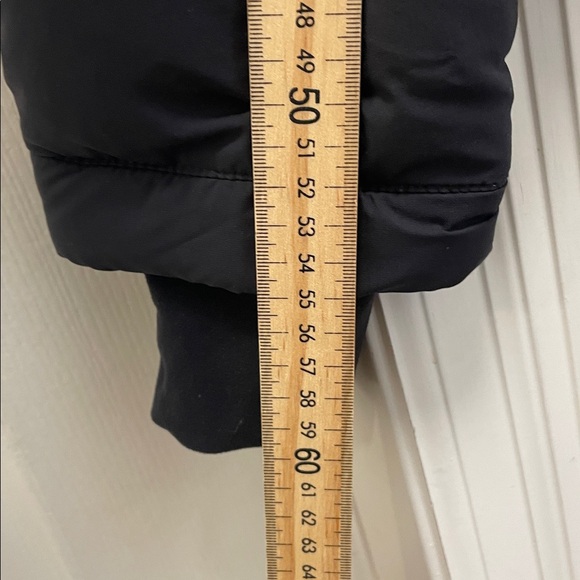 Aritzia - The Super Shorty cliMATTE Puffer Jacket - Black - 2XS - Picture 11 of 15